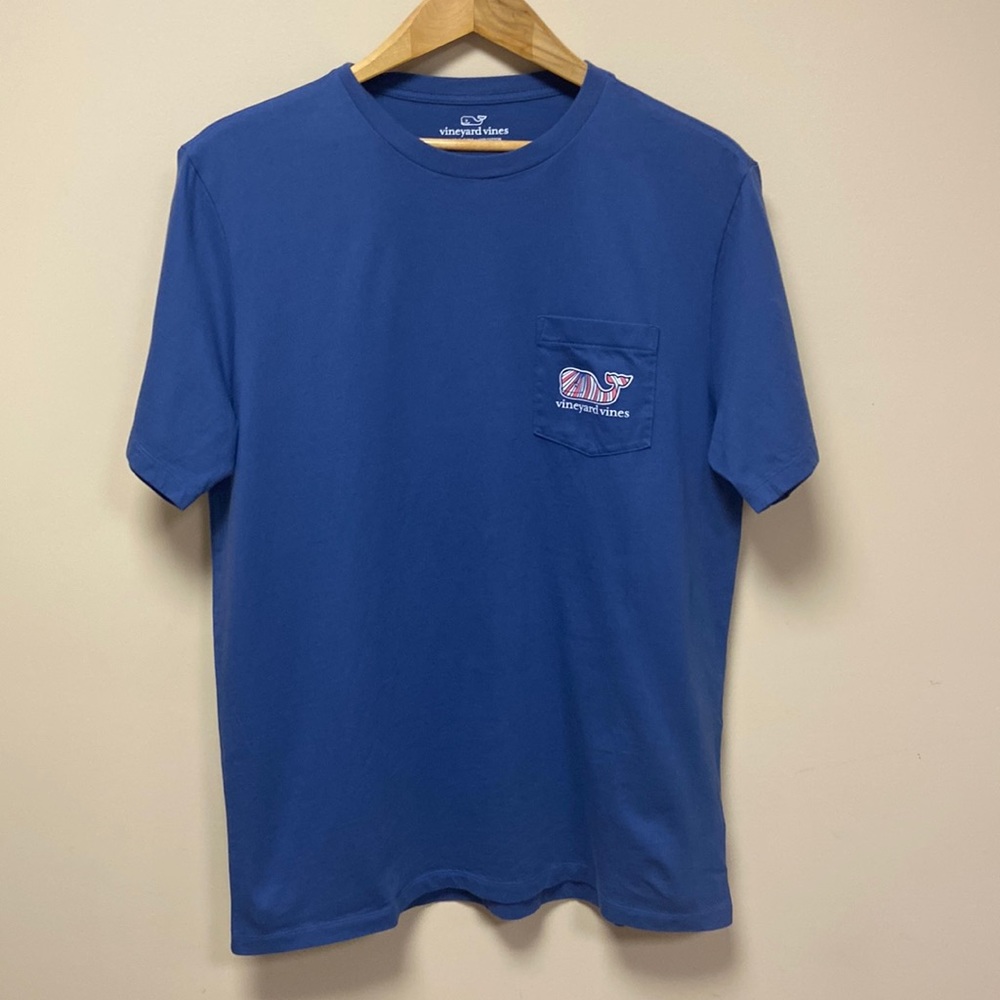 Vineyard Vines Blue Short Sleeve Pocket Tee size Medium